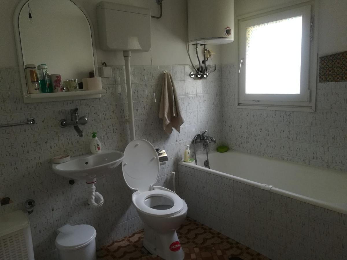 Kuca Maric Mackat Bed & Breakfast ภายนอก รูปภาพ