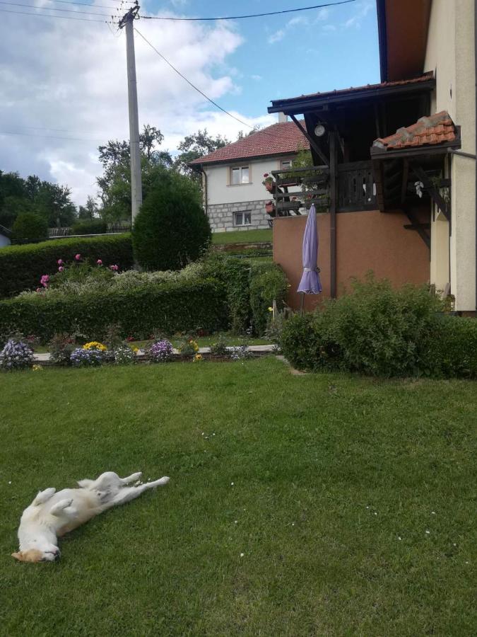 Kuca Maric Mackat Bed & Breakfast ภายนอก รูปภาพ